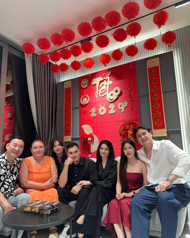 Yến Xuân đã nhiều lần đến thăm gia đình Đặng Văn Lâm, có mối quan hệ rất thân thiết với các thành viên trong nhà