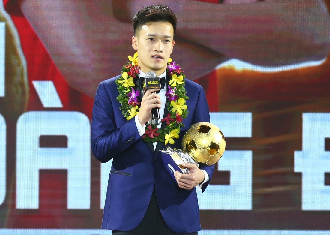 Tiền vệ Nguyễn Hoàng Đức nhận Quả bóng vàng 2023
