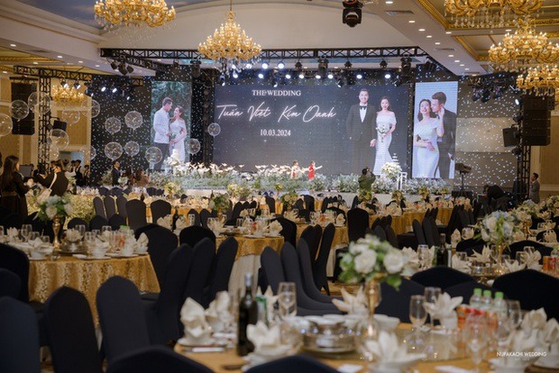 Lê Giang, Nhã Phương và dàn sao VFC đổ bộ lễ cưới diễn viên Kim Oanh, cô dâu chi hơn nửa tỷ cho váy cưới - ảnh 4
