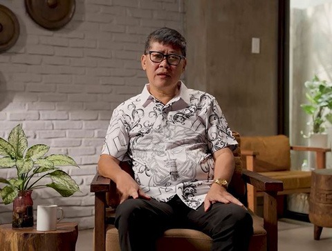 Nghệ sĩ Phước Sang từng có thời hoàng kim lừng lẫy trong giới nghệ thuật trước khi vỡ nợ vì kinh doanh bất động sản thua lỗ