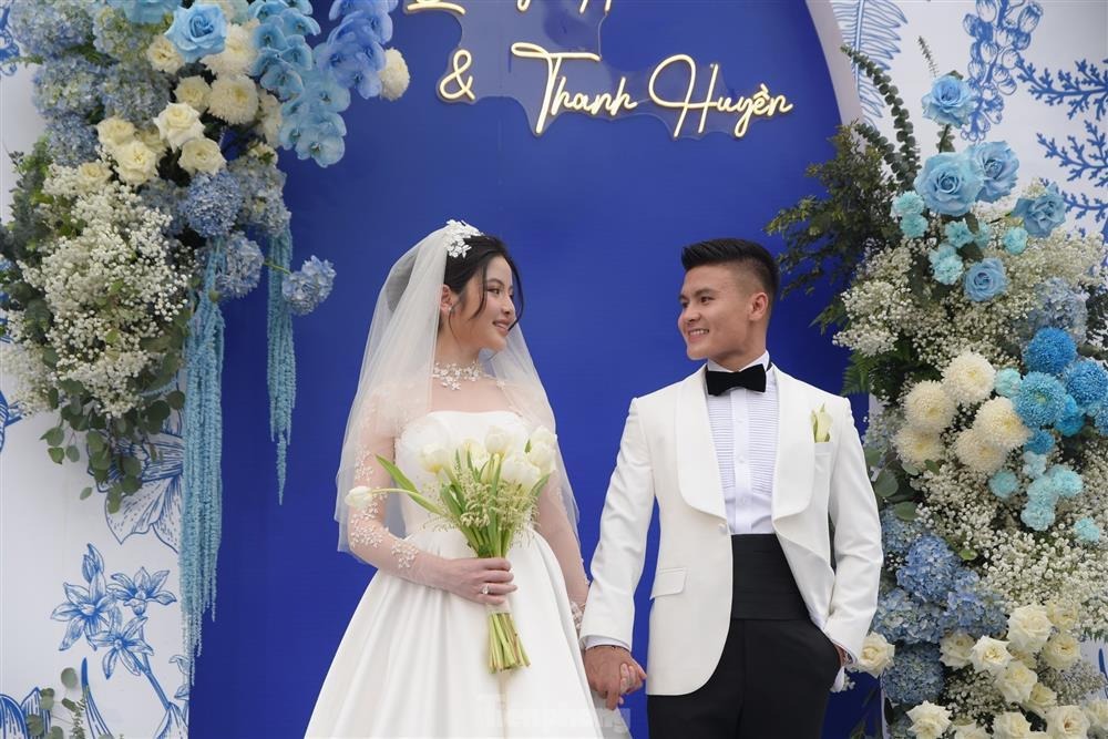 Đám cưới tại quê nhà của Quang Hải và Chu Thanh Huyền vừa gây sốt cộng đồng mạng