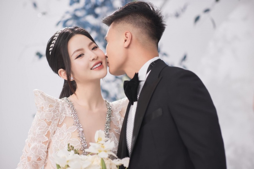 Đám cưới Quang Hải và Chu Thanh Huyền đang 'làm mưa làm gió' suốt thời gian qua