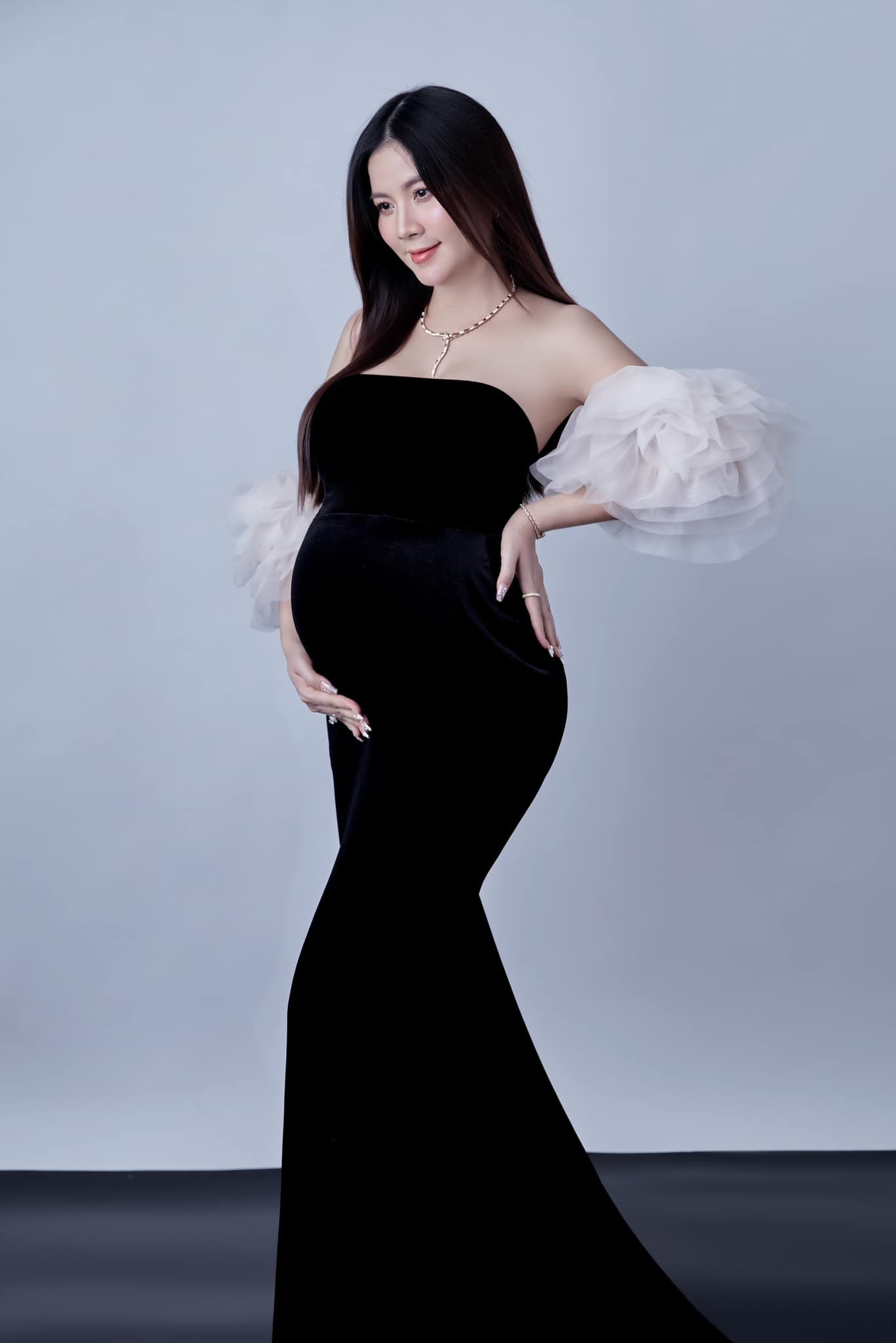 Diễn viên Kha Ly “vỡ òa” báo tin đang mang thai 7 tháng sau 8 năm kết hôn, nhan sắc mới gây chú ý - ảnh 4