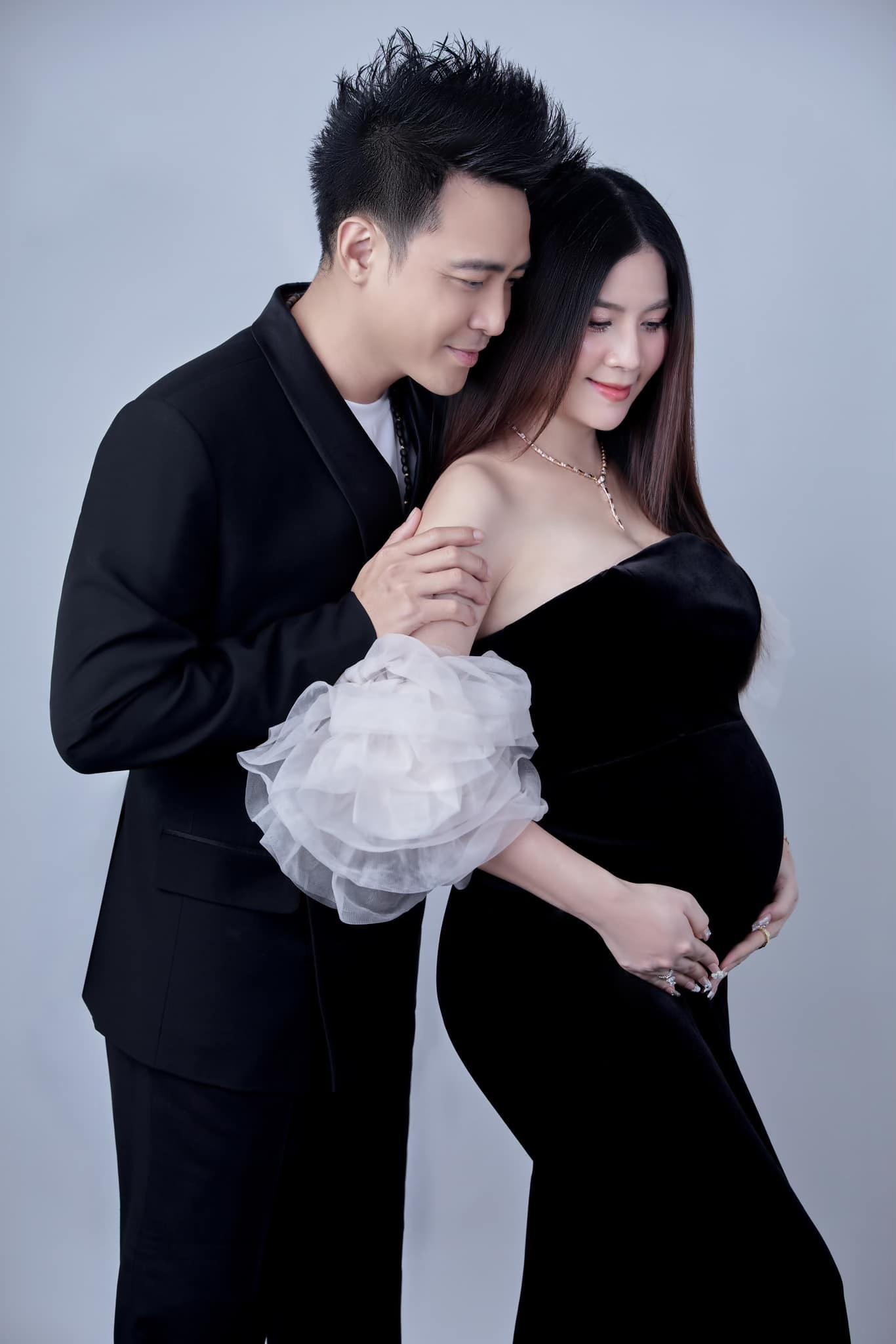 Diễn viên Kha Ly “vỡ òa” báo tin đang mang thai 7 tháng sau 8 năm kết hôn, nhan sắc mới gây chú ý - ảnh 2