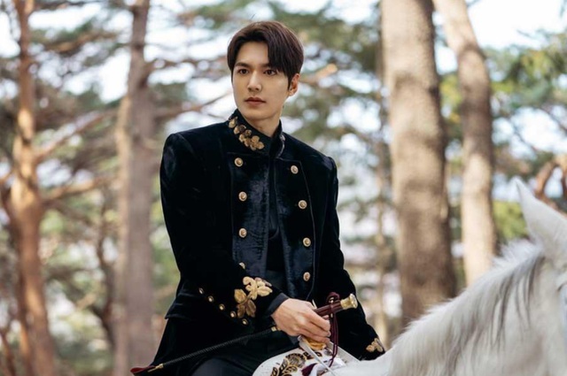 Vai diễn gần nhất của Lee Min Ho trong 'Quân Vương Bất Diệt'