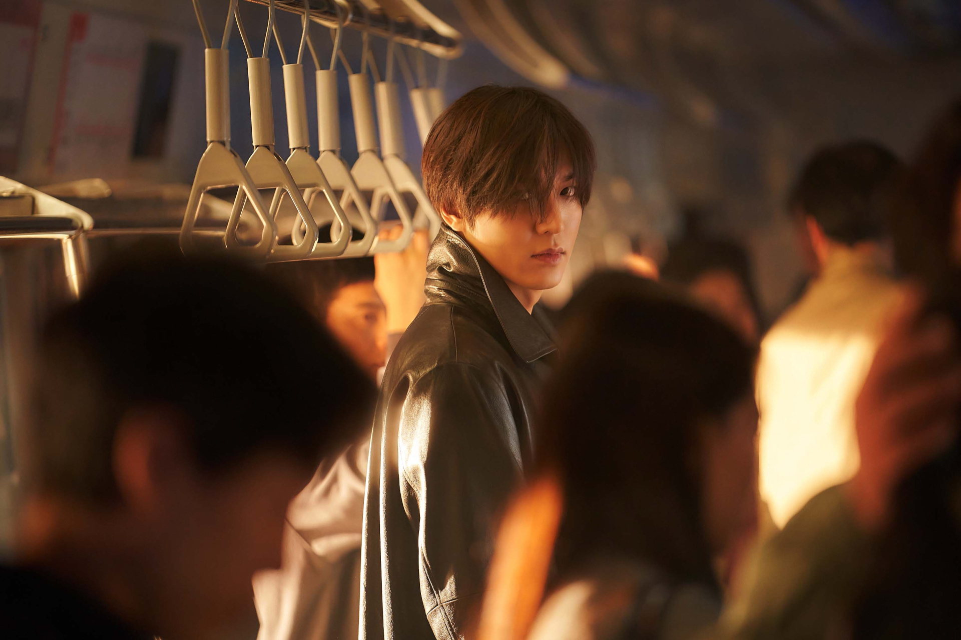 Lee Min-ho tái xuất màn ảnh rộng, giữ phong độ nam vương màn ảnh với ngưỡng u40 - ảnh 2