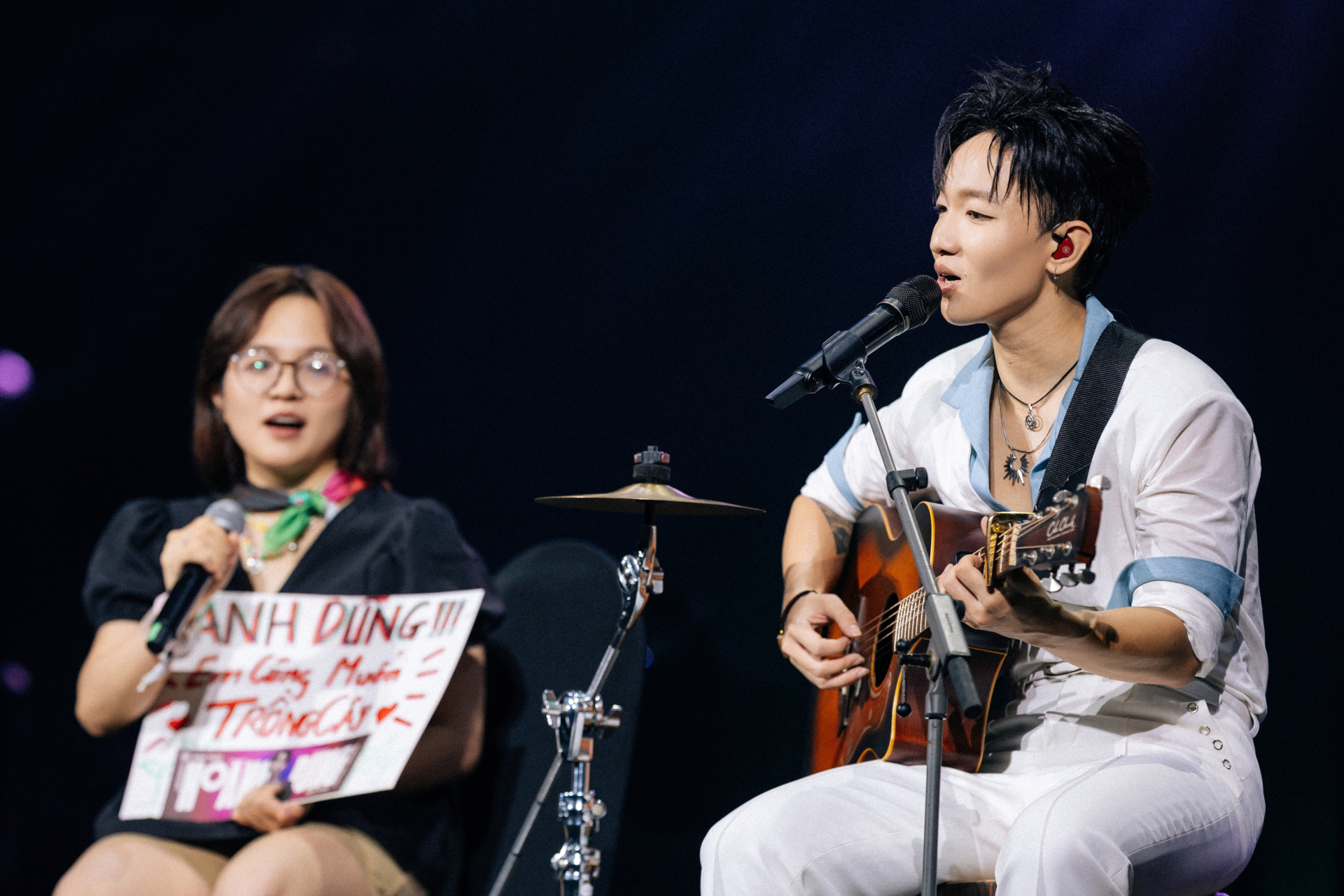 Hoàng Dũng thăng hoa trong màn trình diễn liên tục 3,5 giờ trong concert “Xoay Tròn” - ảnh 2