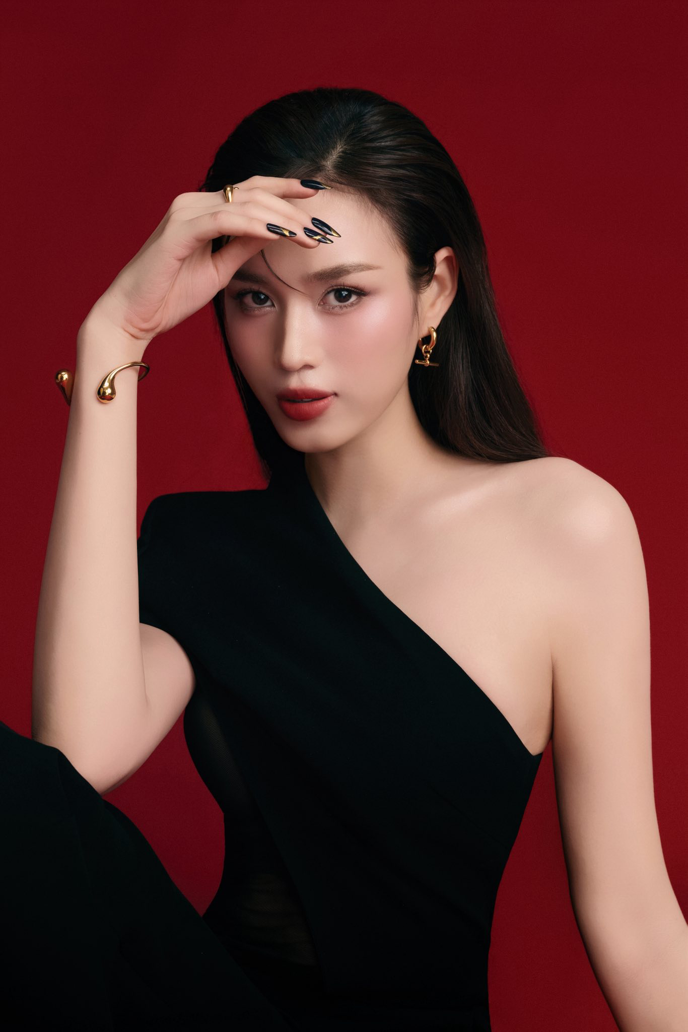Đỗ Thị Hà có cuộc sống bình yên sau 2 năm đương nhiệm Hoa hậu.