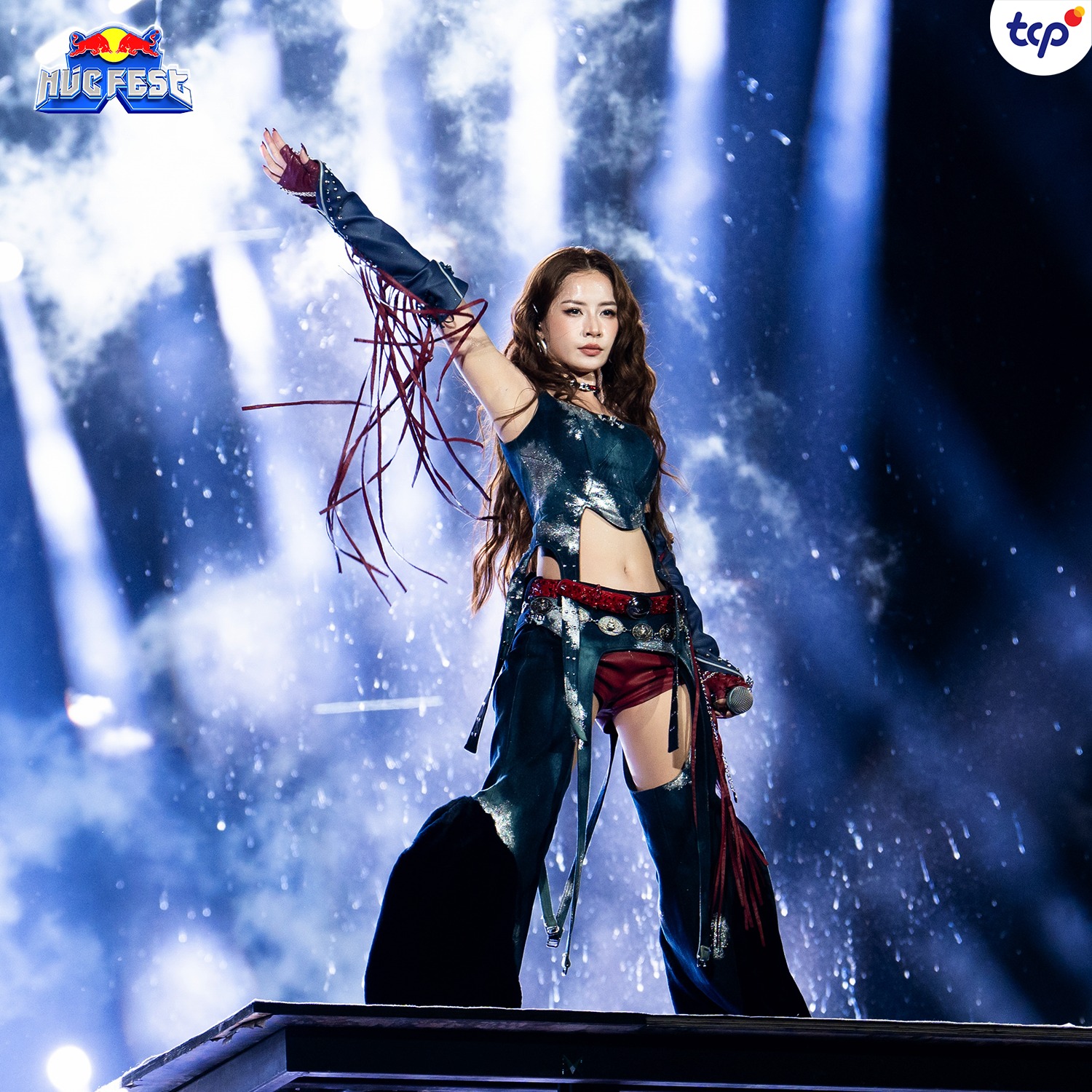 Chi Pu cực 'cháy' tại Red Bull Húc Fest 2025.