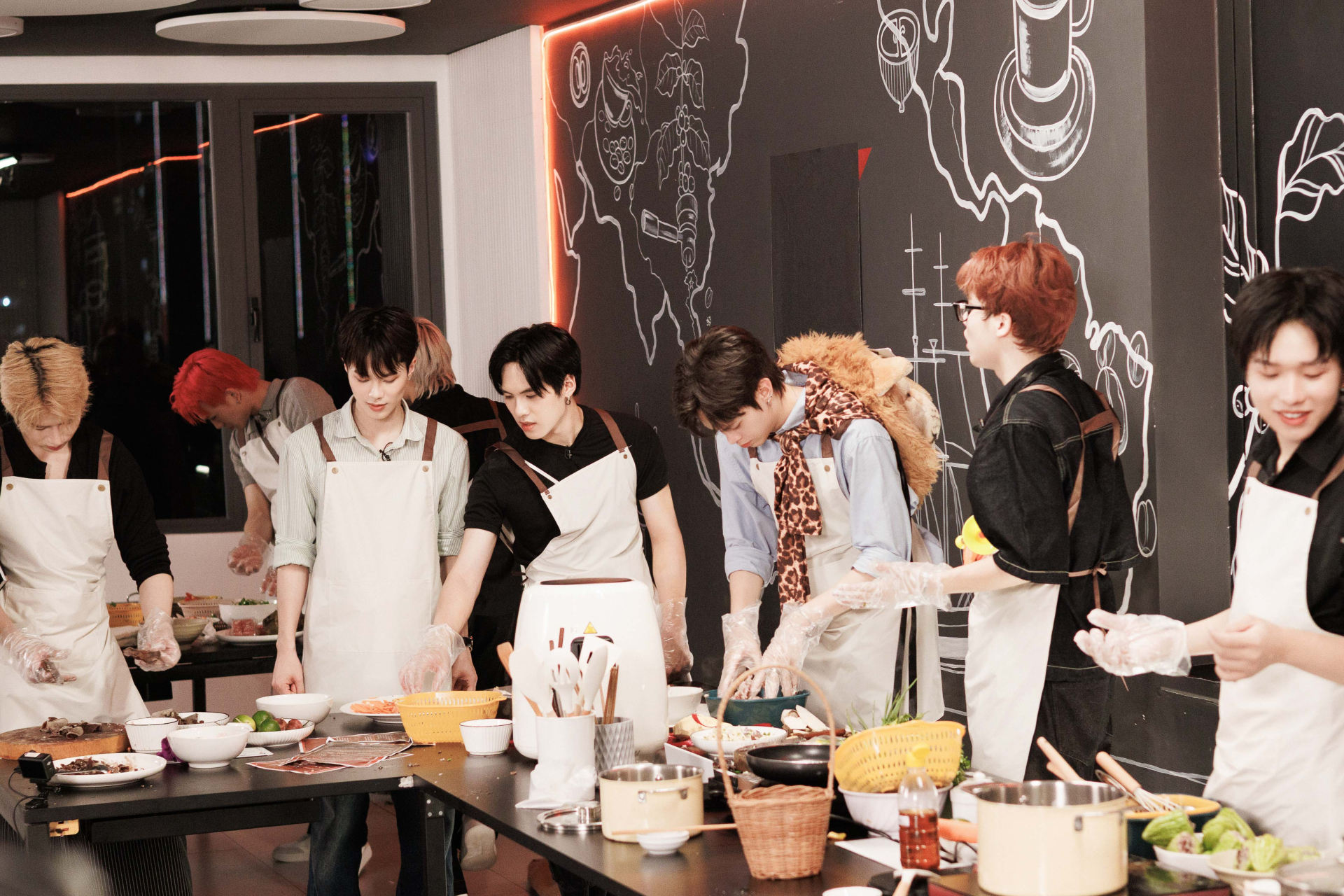 Tập 5 “Tân Binh Toàn Năng”: Khi 11 tân binh hóa thân thành “nhân viên văn phòng” - ảnh 3