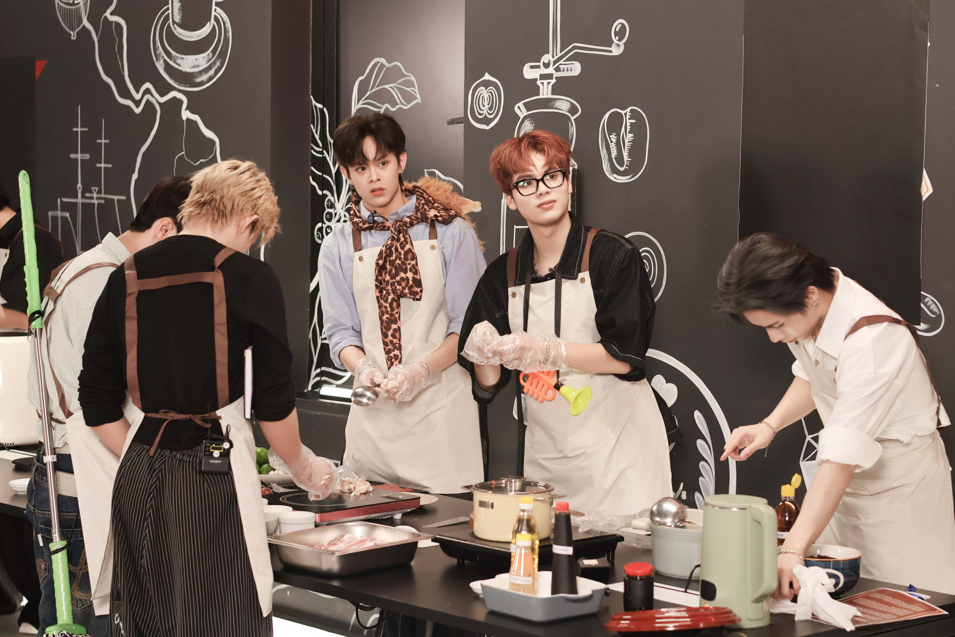 Tập 5 “Tân Binh Toàn Năng”: Khi 11 tân binh hóa thân thành “nhân viên văn phòng” - ảnh 2