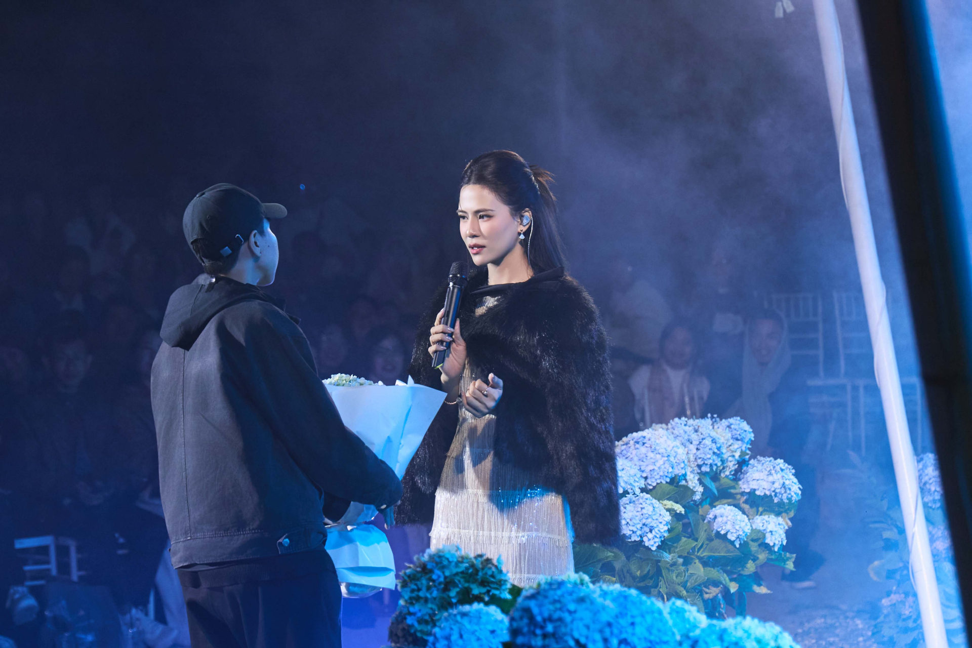 Hà Nhi: Giọng hát thực lực bảo chứng cháy vé giữa bão gameshow - ảnh 1