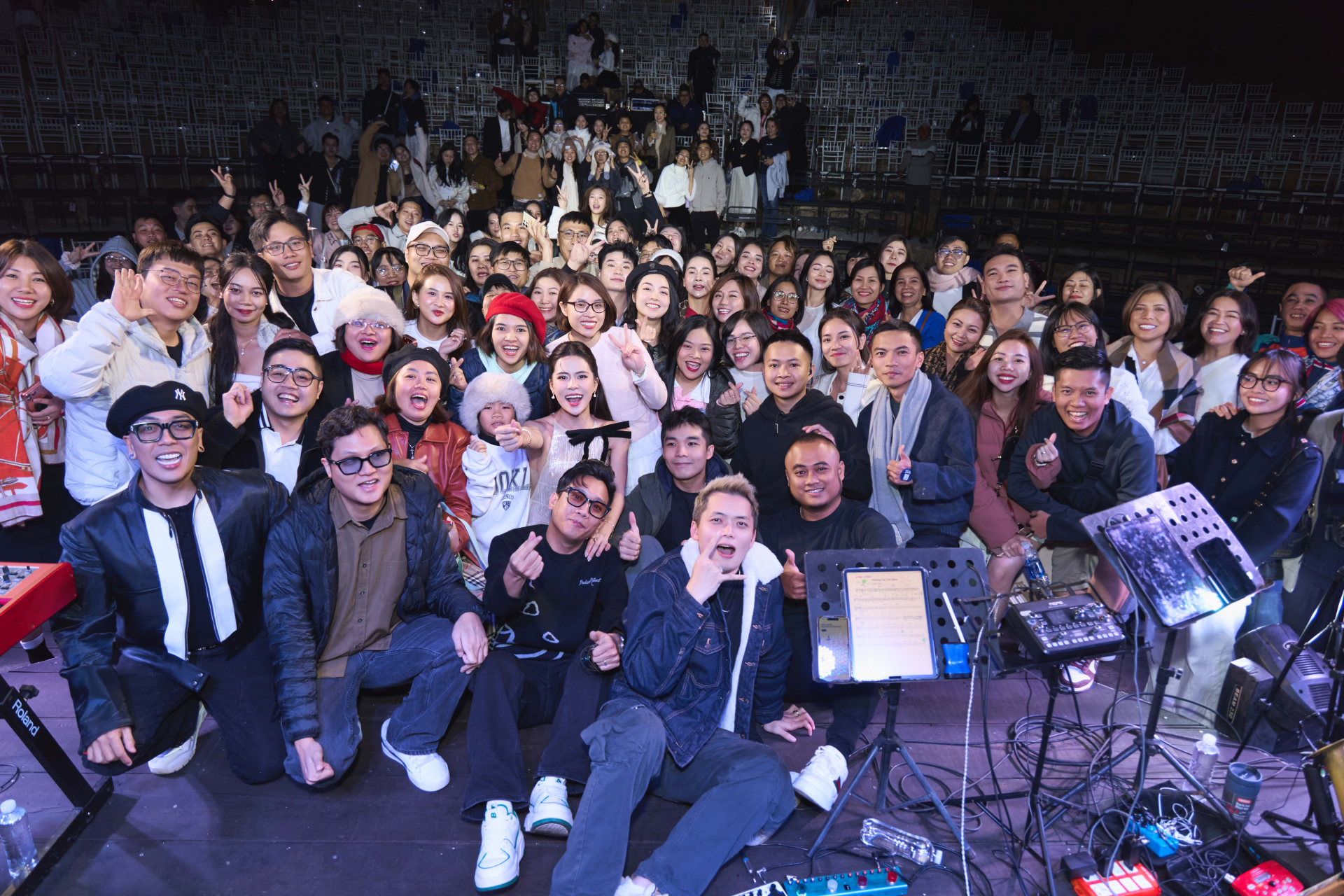 Hà Nhi: Giọng hát thực lực bảo chứng cháy vé giữa bão gameshow - ảnh 2