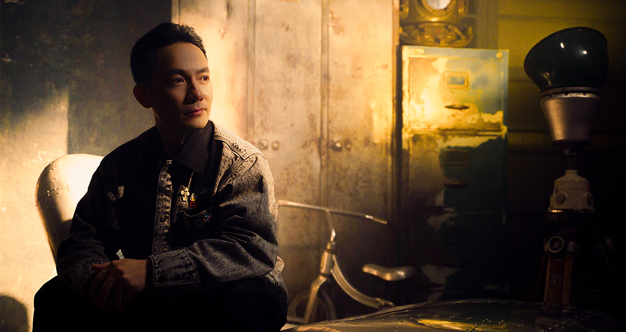 Đinh Tiến Đạt kể tuổi trẻ bằng âm nhạc với bản ballad “Ta Còn Dại Khờ” đầy tự sự và sâu lắng