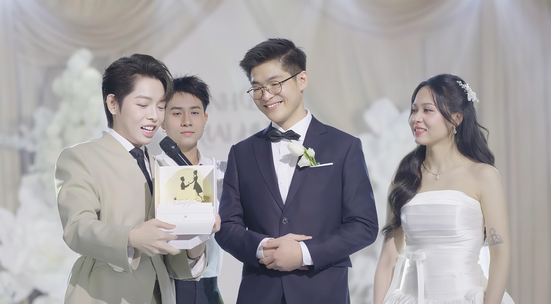 Đức Phúc tái xuất với 'vũ trụ tình yêu' trong MV Valentine 2026 - ảnh 1