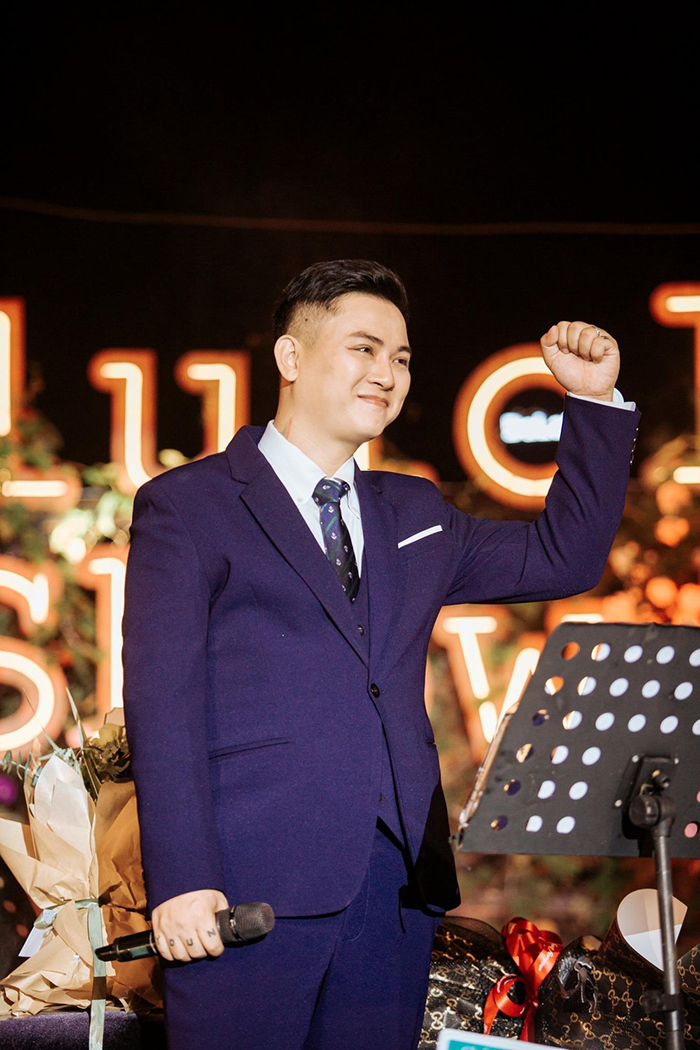 Hoài Lâm nhận lời biểu diễn trong show âm nhạc của Bạch Công Khanh hồi tháng 10/2022