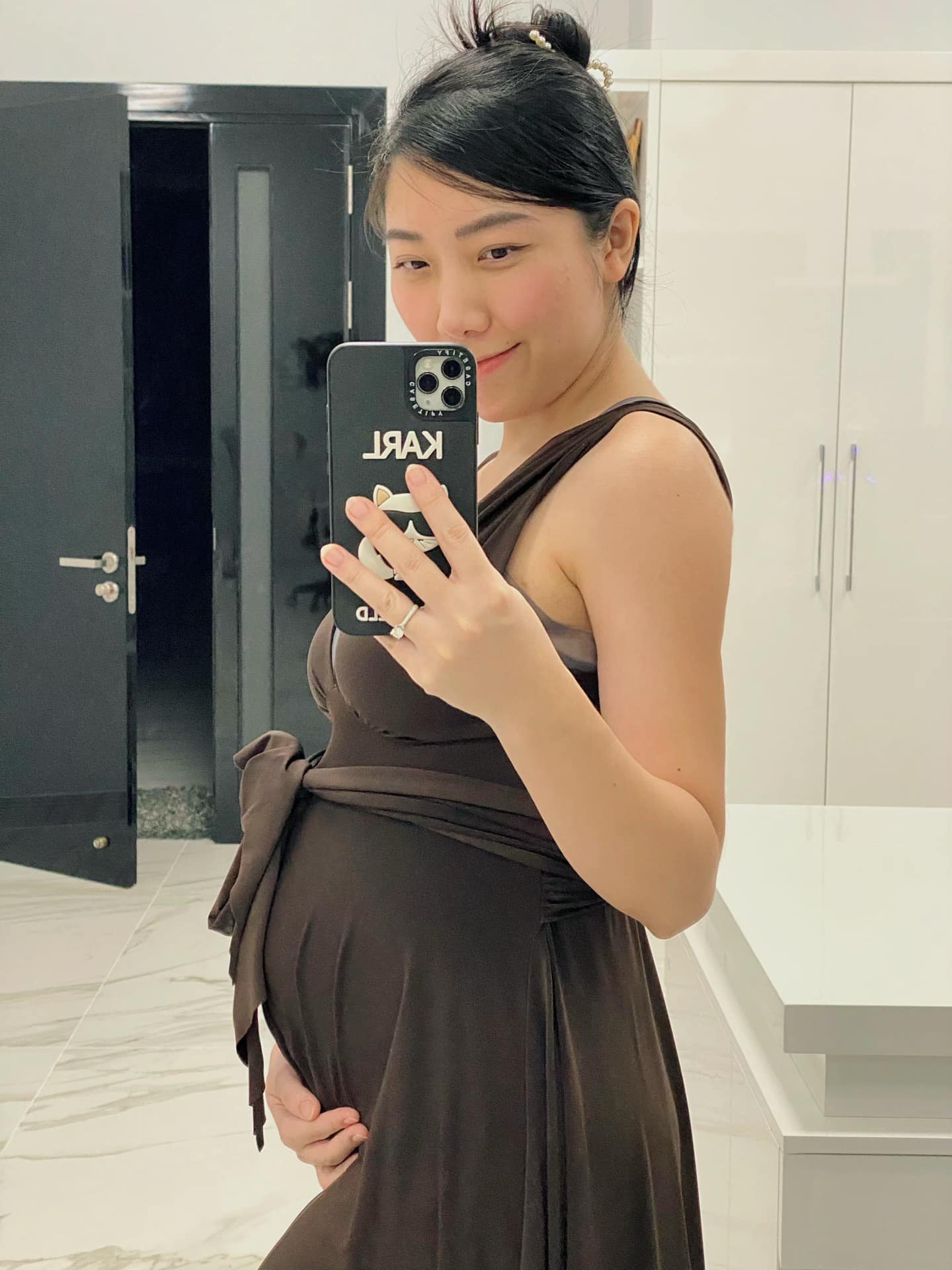 Cách đây không lâu, Huỳnh Mi thông báo mang thai lần 2