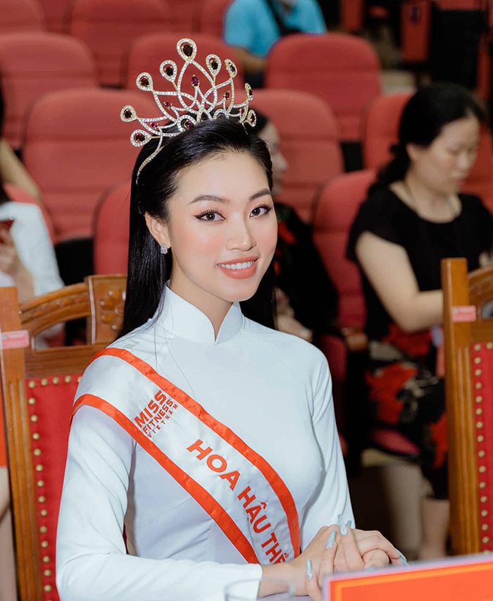'Sốc' trước kỷ lục 11 hoa hậu đăng quang tại Việt Nam năm 2022: Người khen hết lời, người 'dính phốt' liên tiếp - ảnh 11