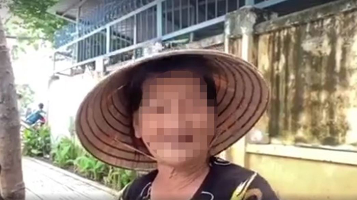 Bà T. cho rằng mình đổ thức ăn thừa vào nồi để mang về nhà chứ không bán cho khách khác