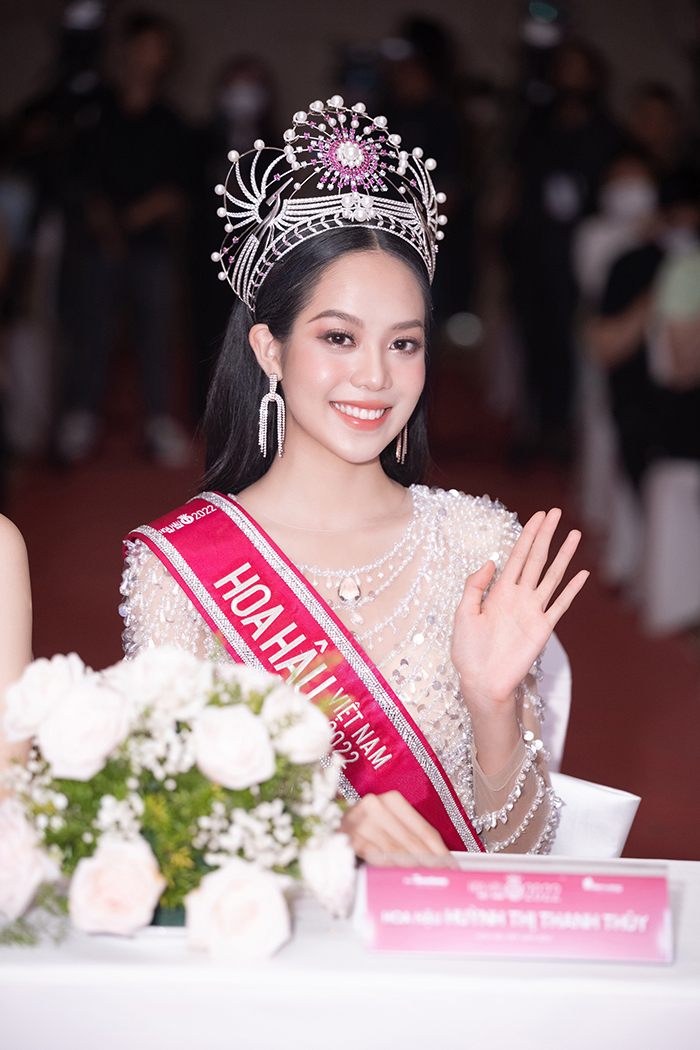 'Sốc' trước kỷ lục 11 hoa hậu đăng quang tại Việt Nam năm 2022: Người khen hết lời, người 'dính phốt' liên tiếp - ảnh 2