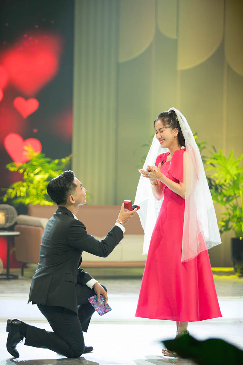 Đầu năm mới, vợ chồng Khánh Thi - Phan Hiển tiết lộ kế hoạch sinh thêm con gây 'sốc' - ảnh 4