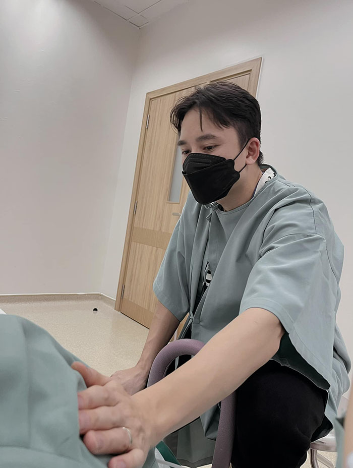 Phan Mạnh Quỳnh là người khóc nhiều nhất và lớn nhất trong phòng sinh