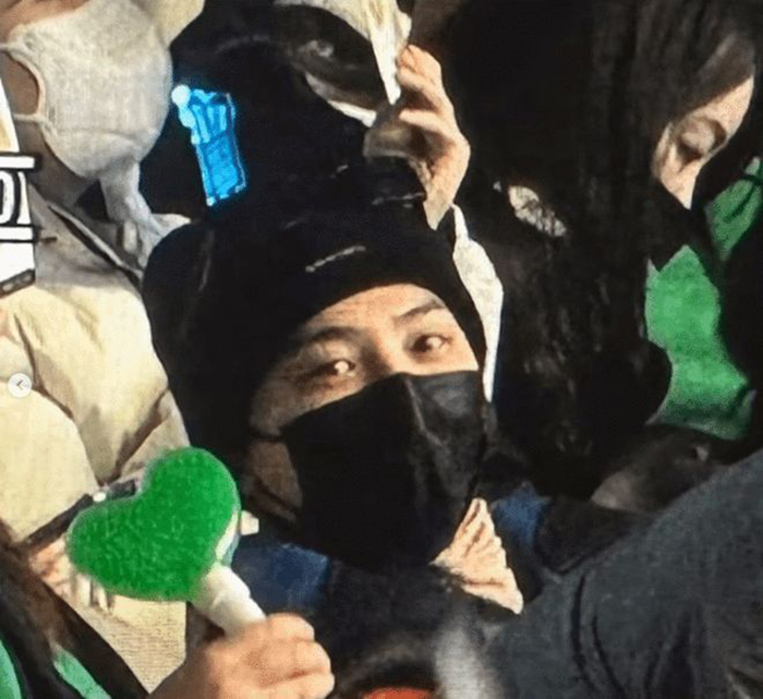 G-Dragon được fan phát hiện tham gia concert của Street Man Fighter