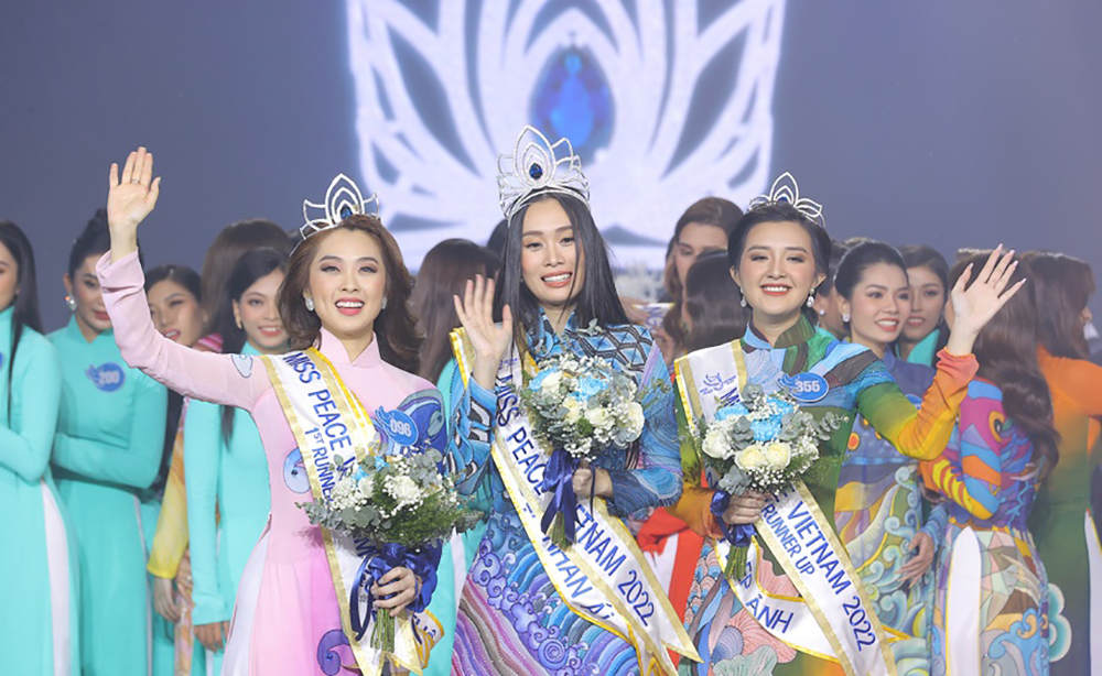 Một cuộc thi khác là Miss Peace Vietnam cũng viết tên tiếng Việt là Hoa hậu Hòa bình Việt Nam