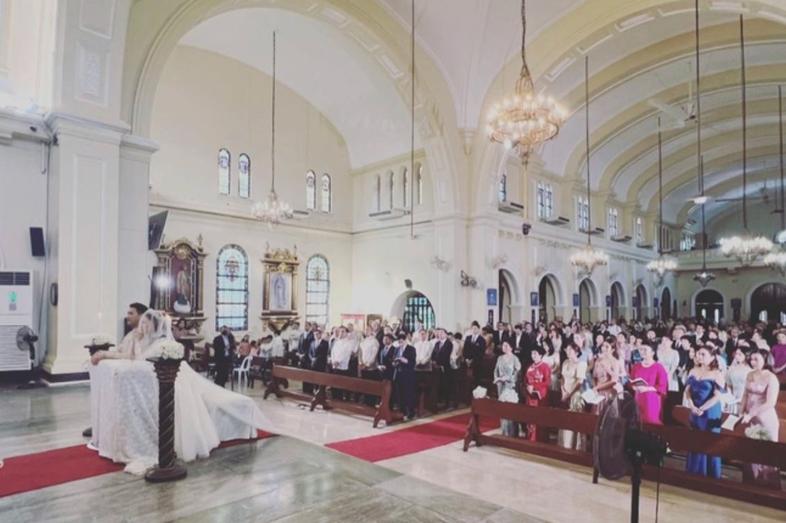 Toàn cảnh đám cưới trong nhà thờ của Linh Rin và Phillip Nguyễn ở Manila chiều 23/3