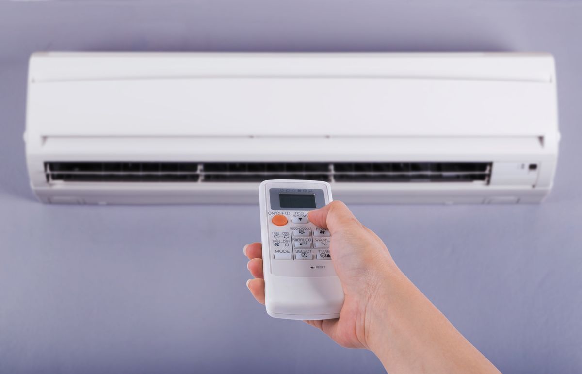 Máy lạnh nên được giữ khoảng nhiệt độ trung bình từ 23 độ đến 27 độ C