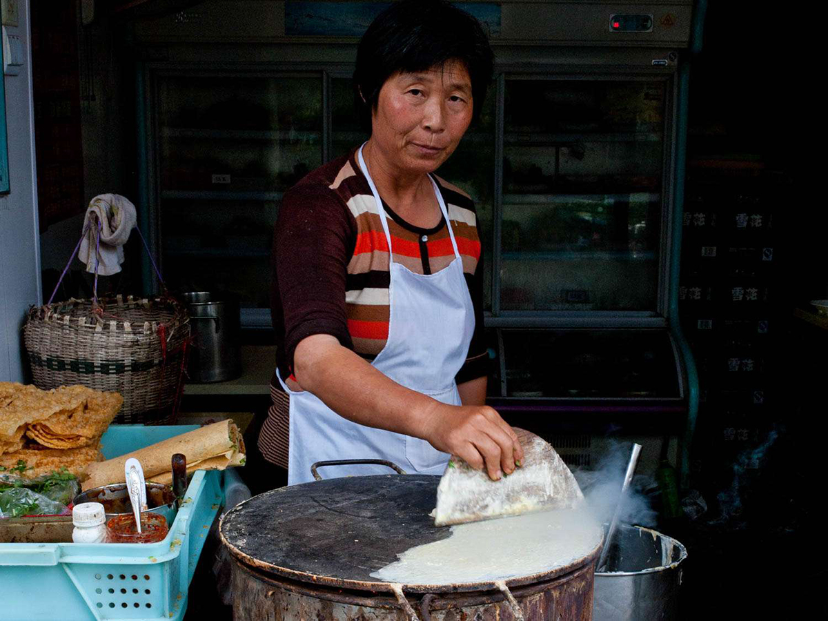 Kinh doanh đồ ăn sáng tại Trung Quốc vốn không phải điều dễ dàng vì có quá nhiều sự cạnh tranh