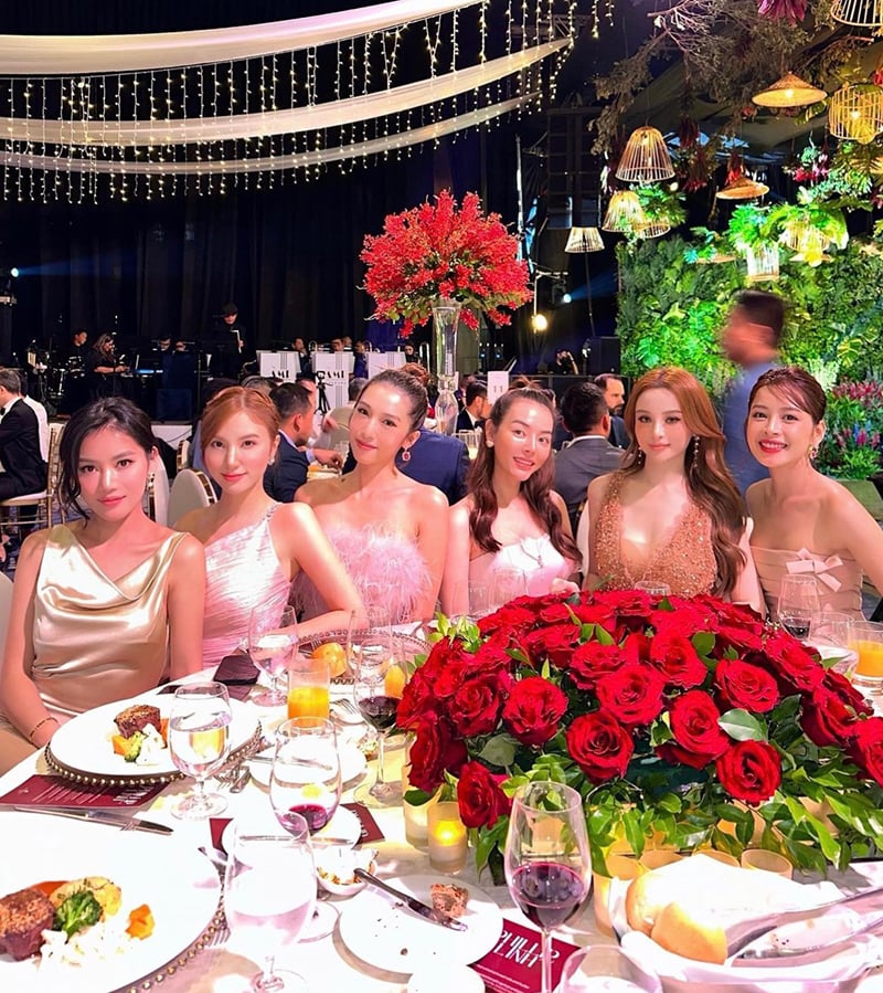 Dàn người đẹp Vbiz tham dự hôn lễ của Phillip Nguyễn và Linh Rin tại Philippines