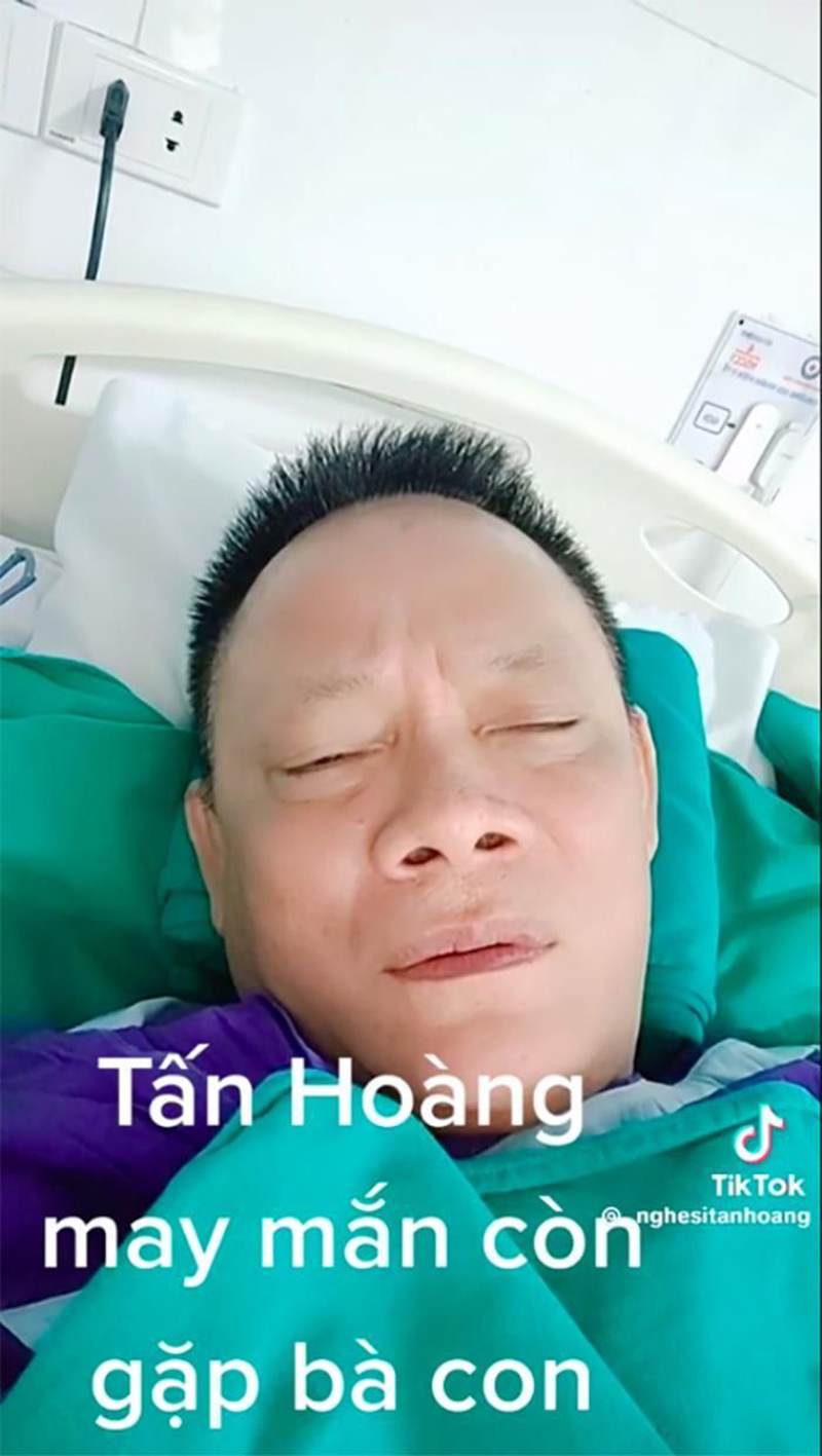 Nghệ sĩ Tấn Hoàng thông báo vừa qua cơn nguy kịch sau khi lên cơn đột quỵ, nhồi máu cơ tim