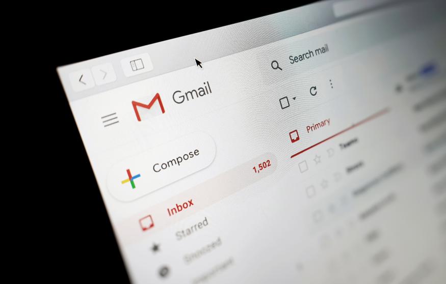 Google sẽ gửi email cảnh báo và người dùng có 120 ngày để đăng nhập lại tài khoản đó trước khi bị xóa vĩnh viễn