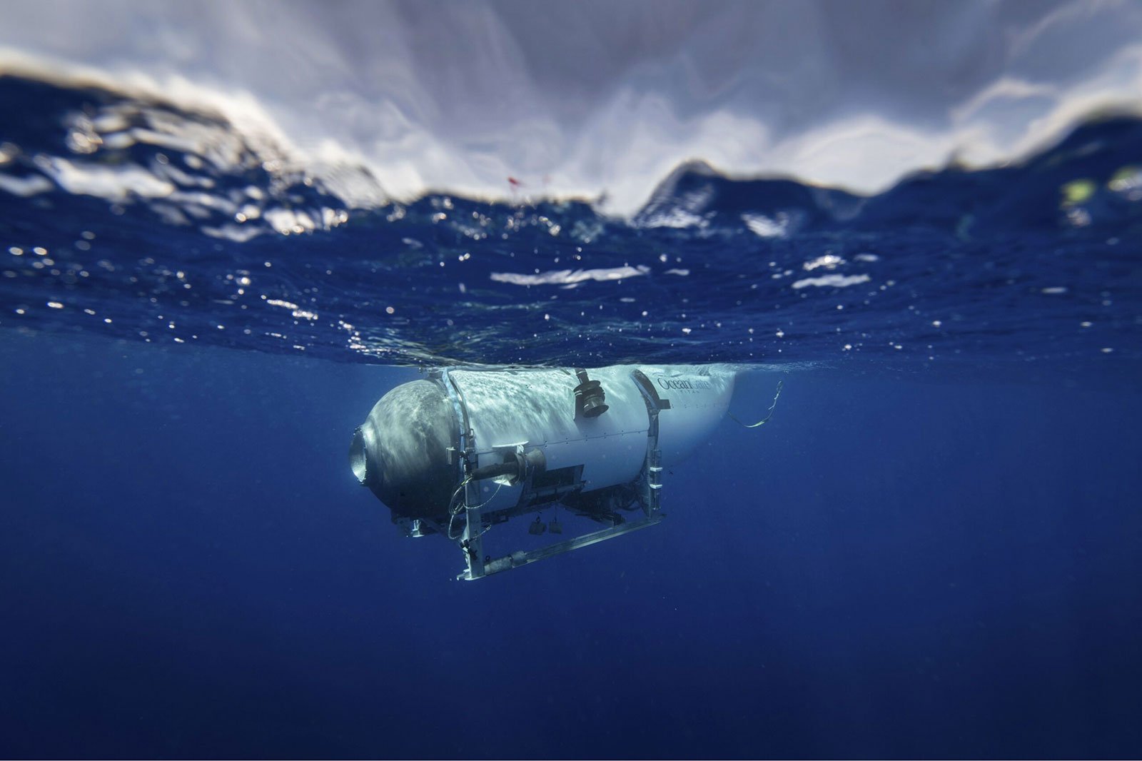 Tàu ngầm Titan đã chính thức cạn sạch oxy sau 96 giờ nỗ lực tìm kiếm không thành công