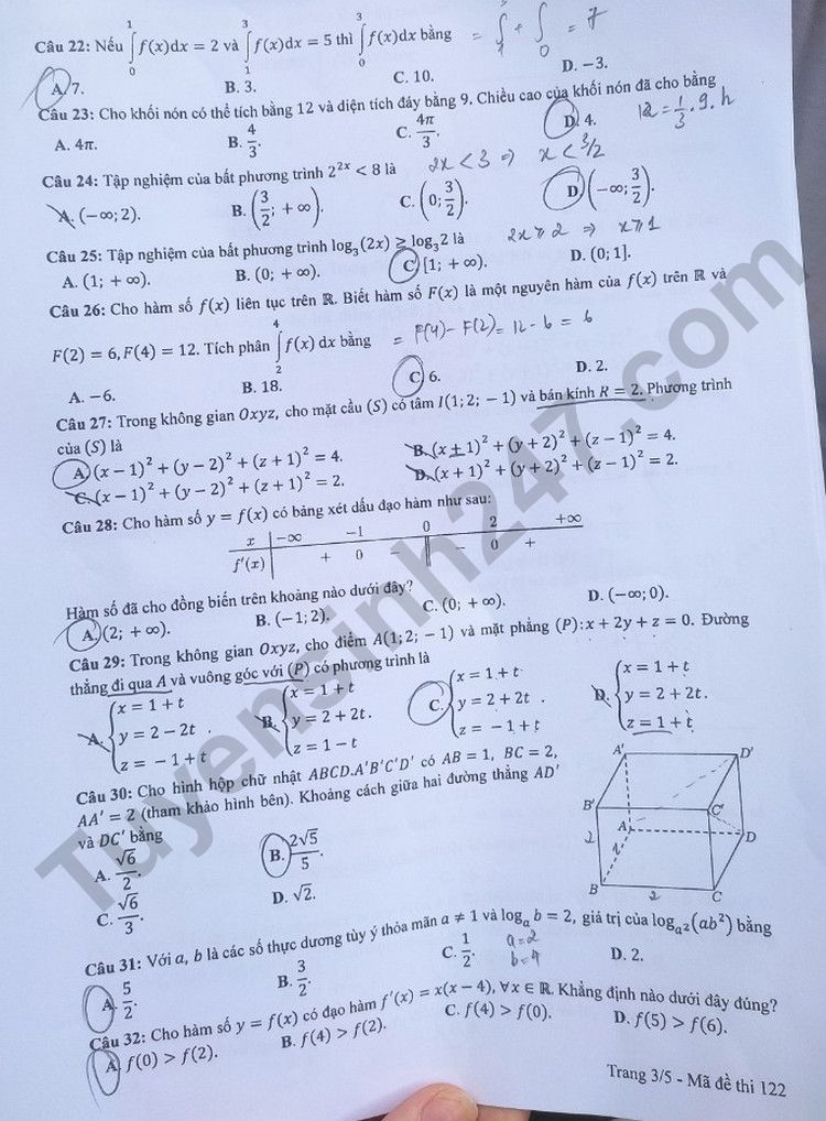 Gợi ý đáp án thi tốt nghiệp THPT 2023 môn Toán mã đề 122 - ảnh 3