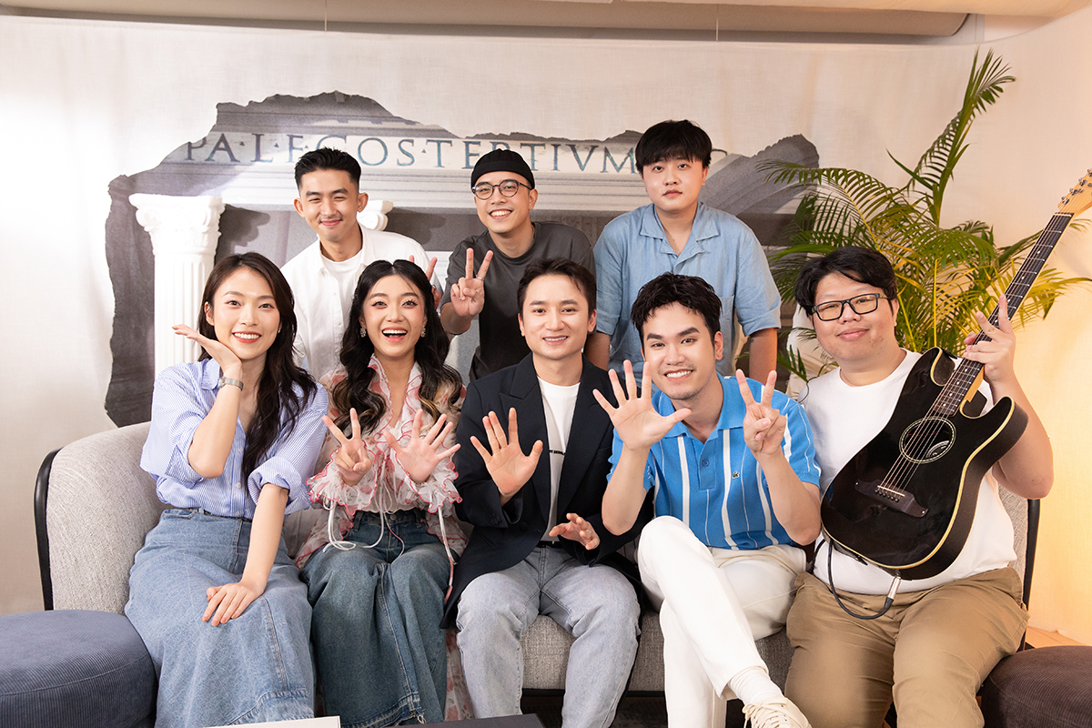 Những bạn trẻ xuất hiện trên talk show cùng Khánh Vy, Phan Mạnh Quỳnh và Khắc Hưng