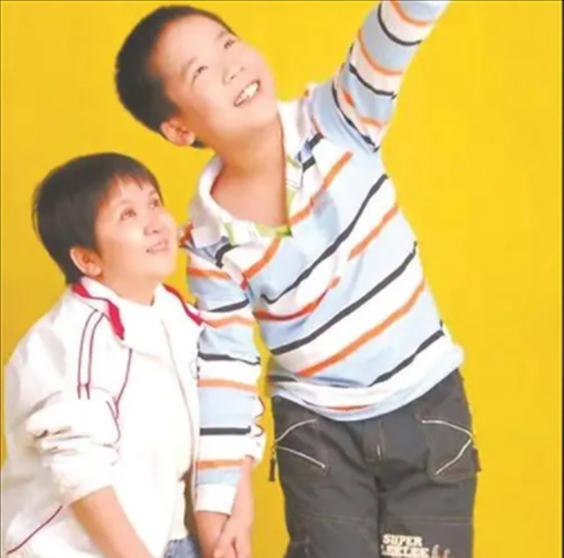 Trần Diệu Dung và con trai lúc nhỏ