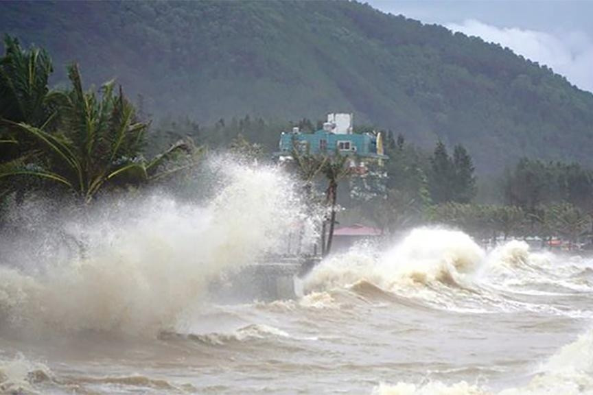 Bão số 1 đổ bộ vào Việt Nam có nguy cơ mưa dông lớn