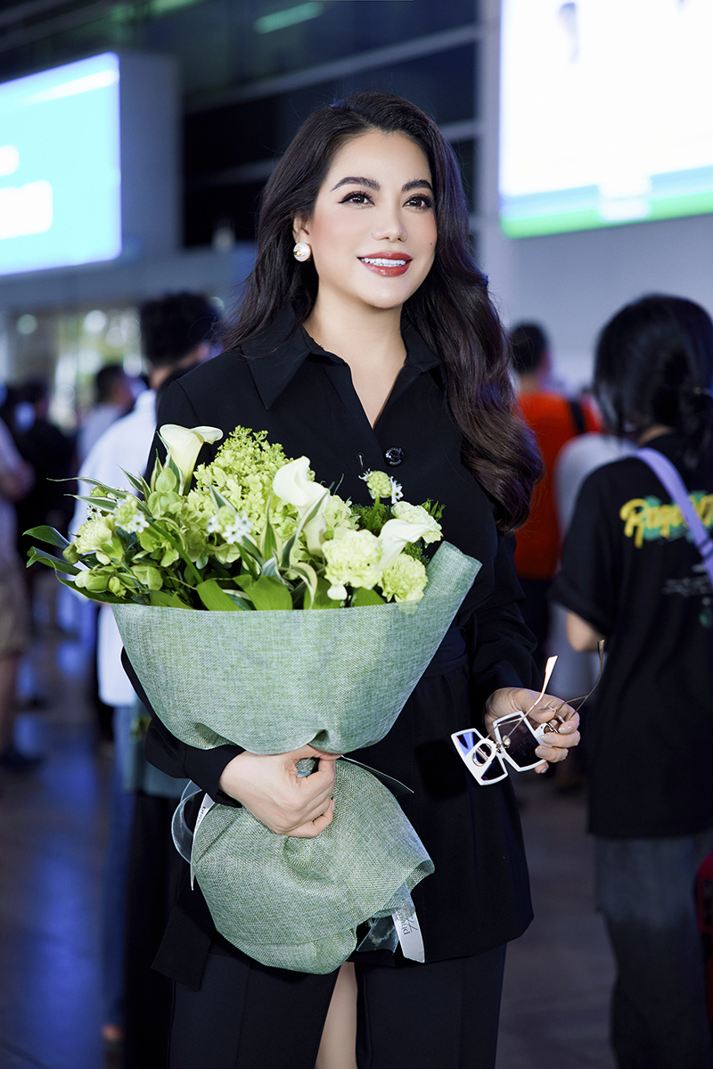Miss Earth 2022 Mina Sue Choi đến Việt Nam chuẩn bị cho Miss Earth Vietnam 2023 - ảnh 1
