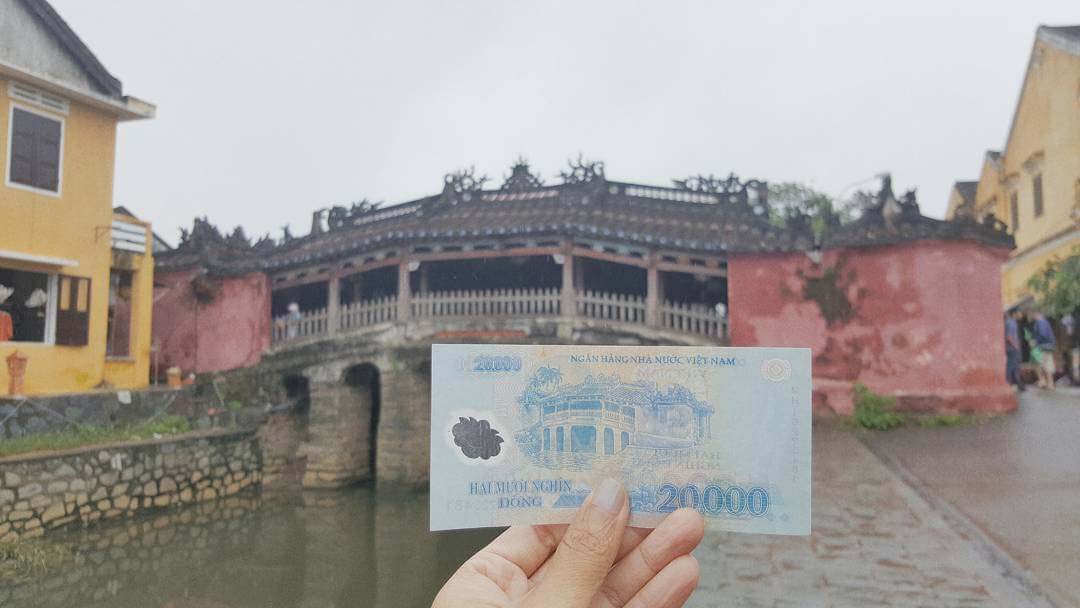 Tờ 20.000 đồng có hình Chùa Cầu ở Quảng Nam