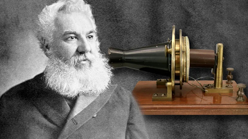 Alexander Graham Bell dùng từ 'Ahoy' để trò chuyện