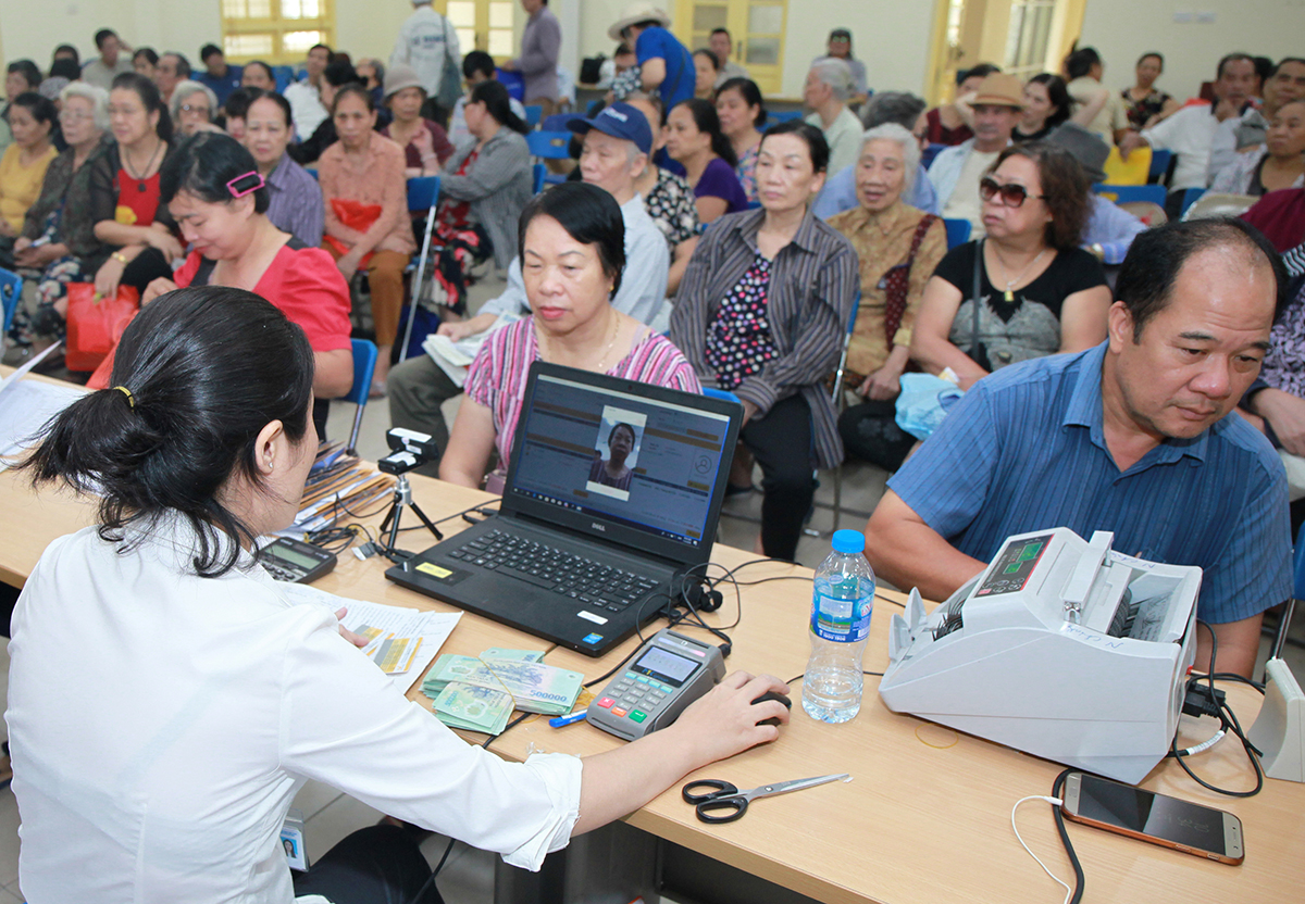 Nếu không có trợ cấp từ ngân sách nhà nước, nguy cơ 16 triệu người cao tuổi Việt Nam sẽ không nhận được lương hưu vào năm 2030