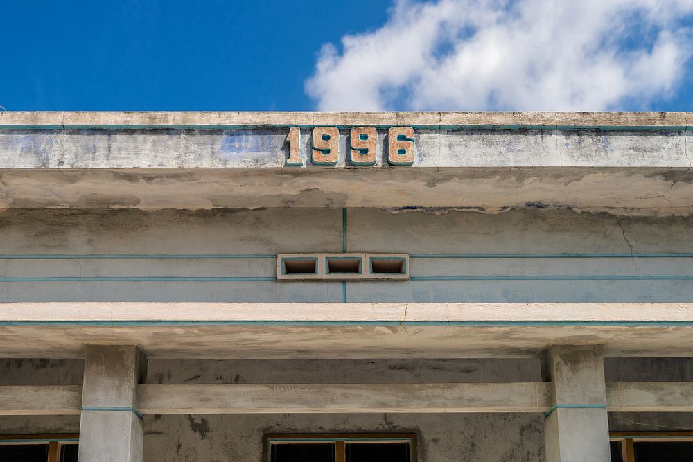 Vì sao người xưa xây nhà thường đắp nổi số năm 1973 hay 1987 phía trước cửa? - ảnh 2