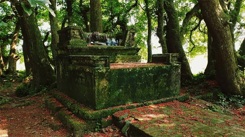 Hình ảnh ngôi mộ cổ tương truyền của con gái Vua Hùng
