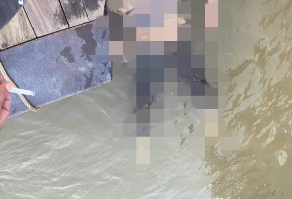 Ngày 21/9, cơ quan chức năng phát hiện thi thể nữ nghi vấn trôi trên sông Đuống