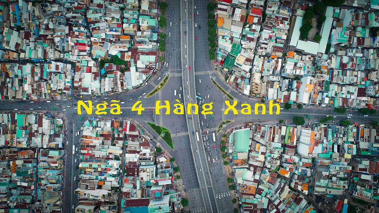 Ngã tư Hàng Xanh quen thuộc với mỗi người dân thành phố Hồ Chí Minh