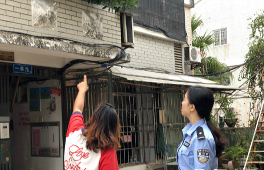 Chị Trần quyết định báo cảnh sát sau khi thương lượng thất bại với người hàng xóm