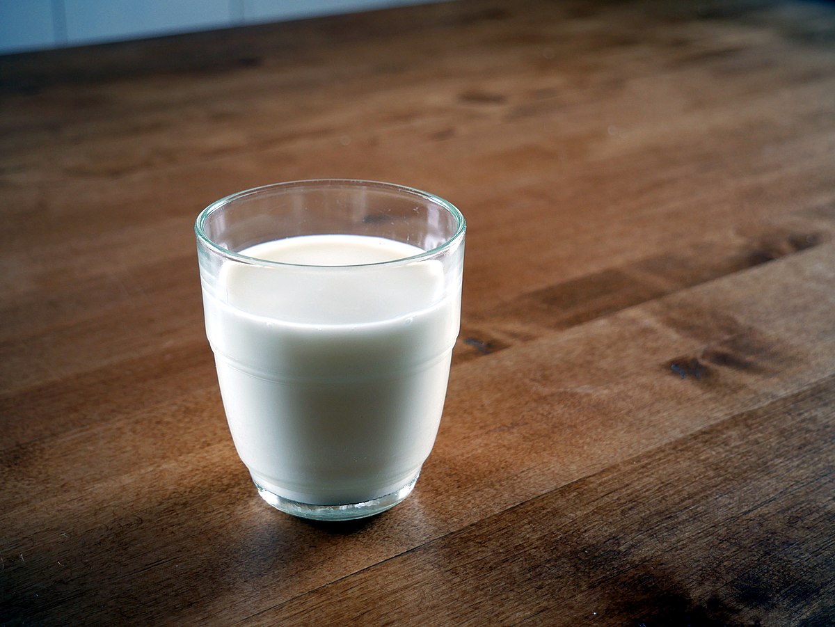 Cần chú ý với các loại sữa hộp bày bán trên thị trường