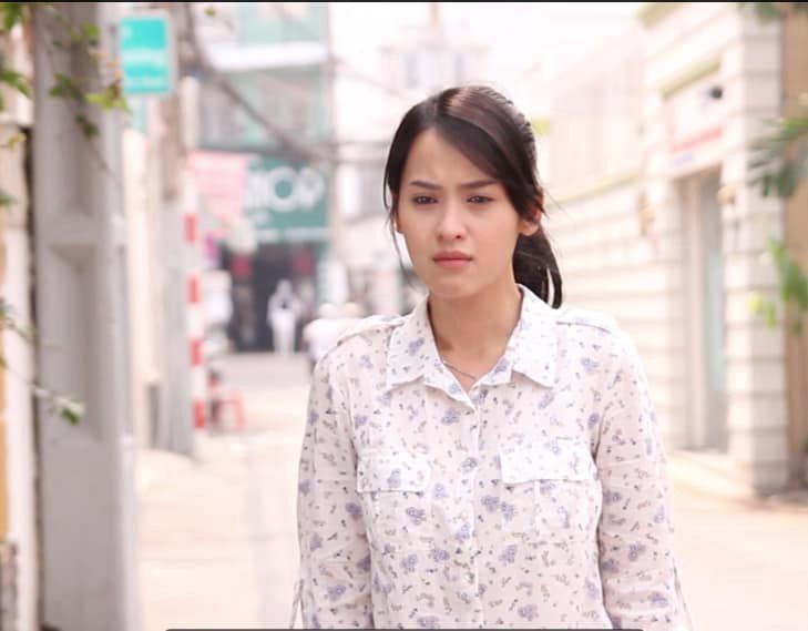 Tú Vi là gương mặt quen thuộc trên màn ảnh Việt, nổi tiếng nhất là vai Trà trong 'Cổng mặt trời'